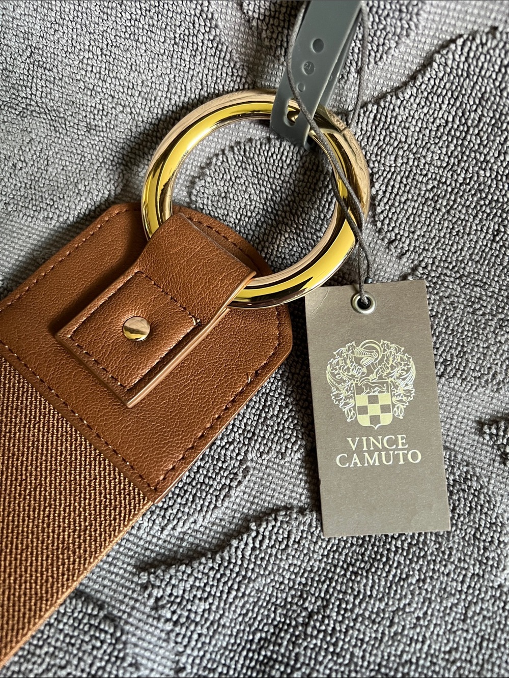 NEW Vince Camuto Wide Brown Cognac Stretch Belt with Gold Accents - Picture 3 of 8